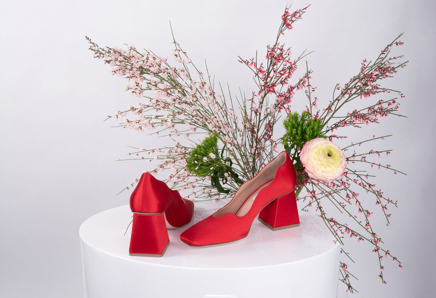 "VEGA" Red
